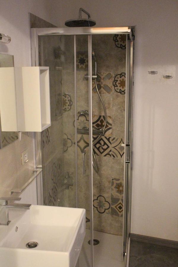 Via Cavour 19, Camere Del Conte Iglesias Luaran gambar